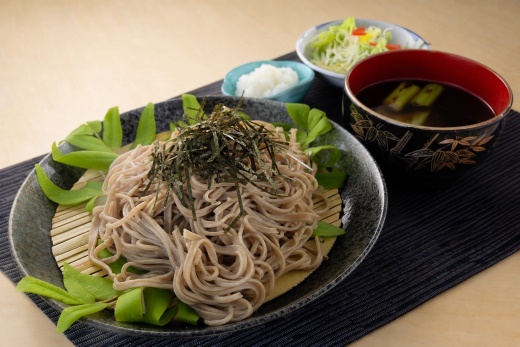 若鶏のつけ蕎麦